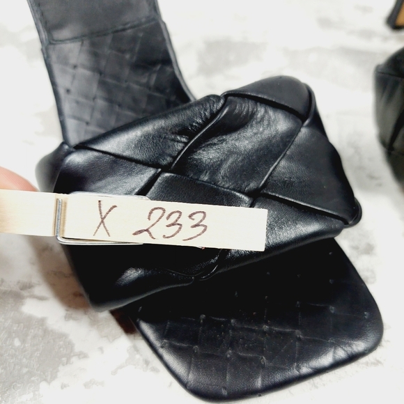 New Vince Camuto Brelanie Black Woven Leather Square Toe Heeled Sandals X233 - Picture 13 of 13